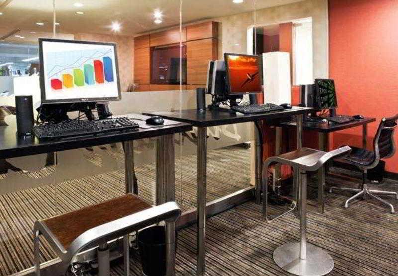 Hotel By Marriott Center Filadelfia