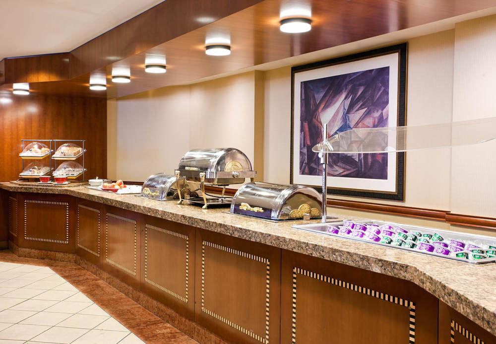 By Marriott Center Hotel Filadelfia