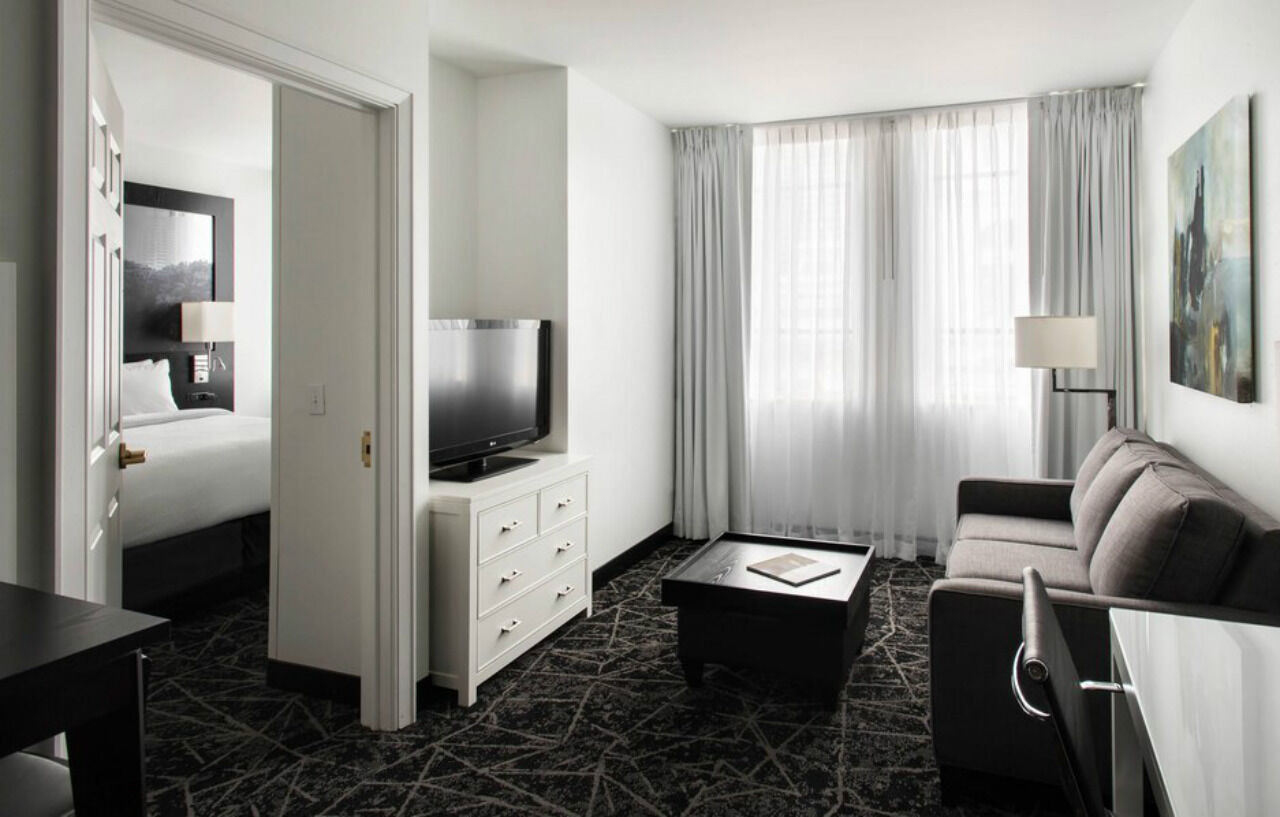 Hotel By Marriott Center 3*